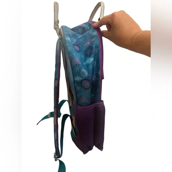 NWOT Frozen Elsa and Anna backpack - Picture 6 of 6